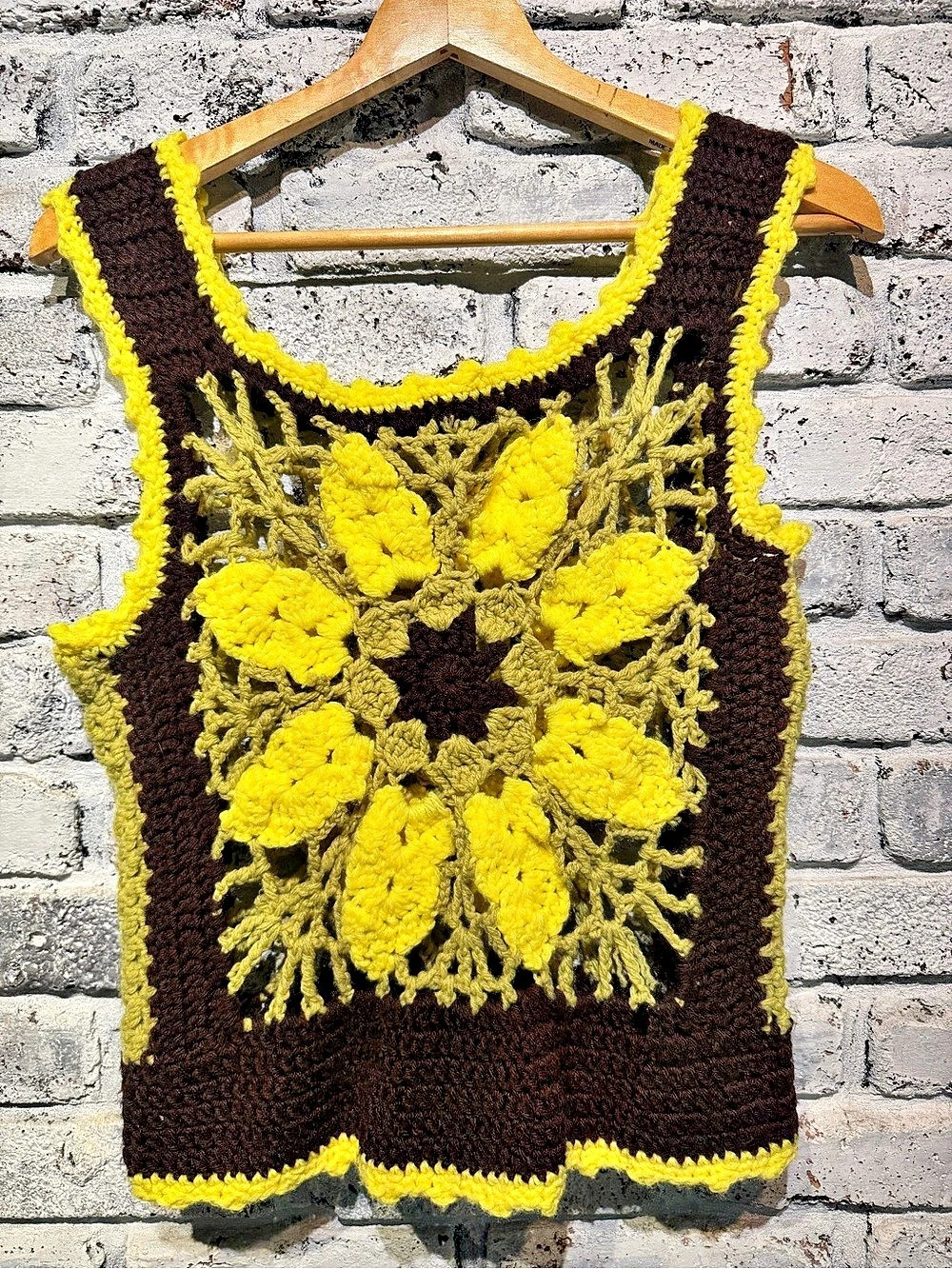 70s Crochet Floral Sunflower Tank Top Halter in Brown & Yellow Handmade